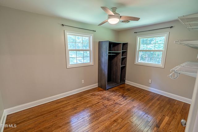 129 Grove Park Drive, Bristol, TN 37620