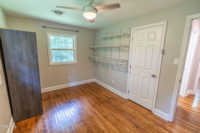 129 Grove Park Drive, Bristol, TN 37620