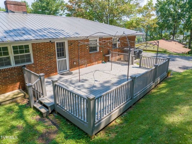 129 Grove Park Drive, Bristol, TN 37620
