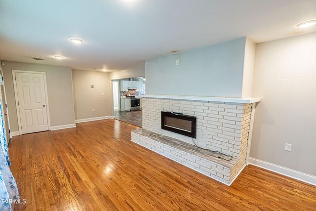 129 Grove Park Drive, Bristol, TN 37620