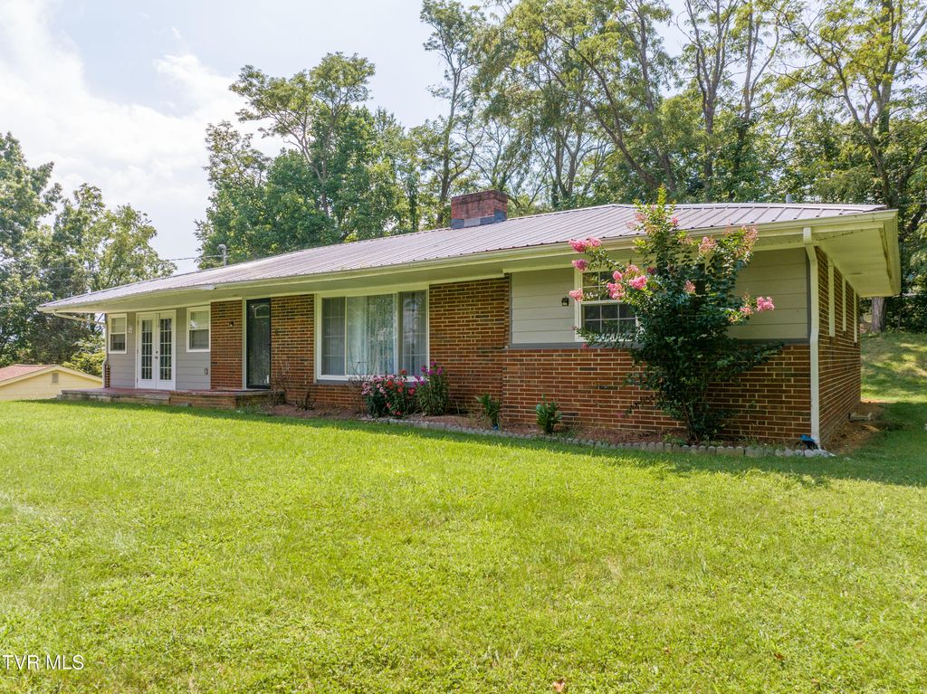 129 Grove Park Drive, Bristol, TN 37620