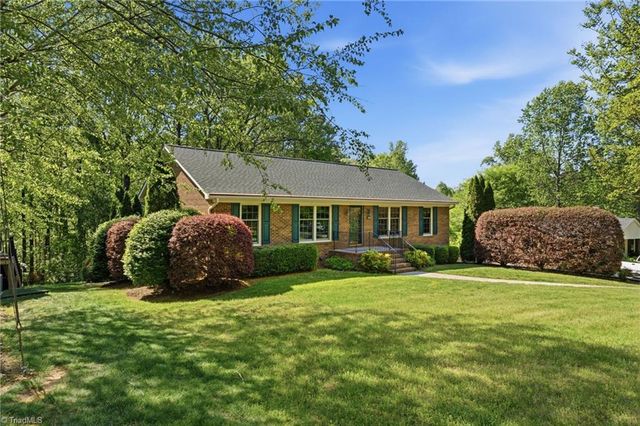 1714 Valley Brook Road, Clemmons, NC 27012