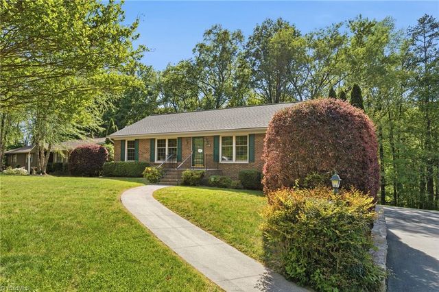 1714 Valley Brook Road, Clemmons, NC 27012