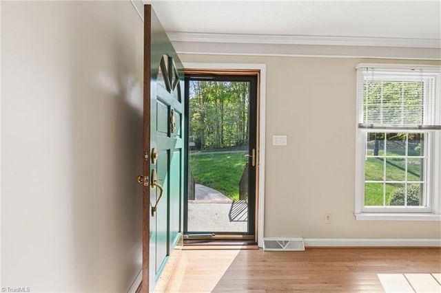 1714 Valley Brook Road, Clemmons, NC 27012