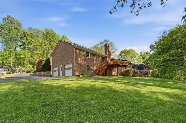 1714 Valley Brook Road, Clemmons, NC 27012