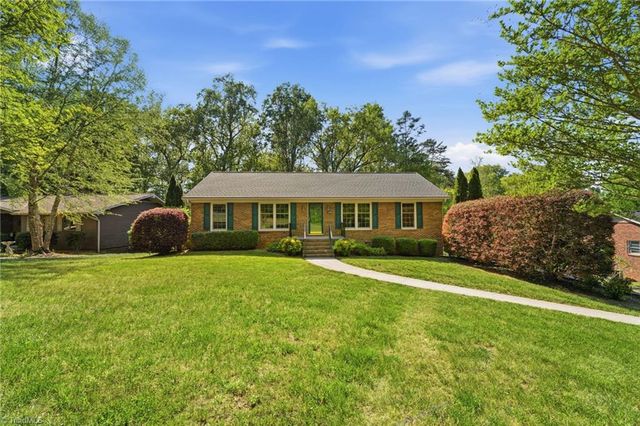 1714 Valley Brook Road, Clemmons, NC 27012
