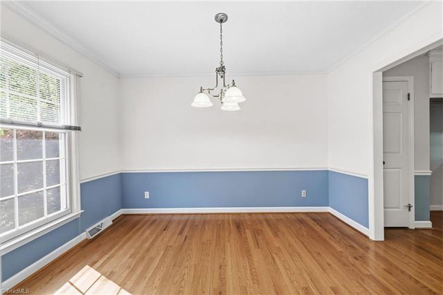 1714 Valley Brook Road, Clemmons, NC 27012