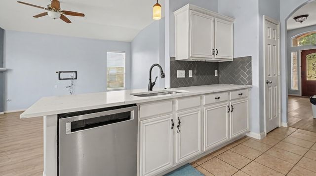 8330 Rusty Blackhaw Lane, Baytown, TX 77523