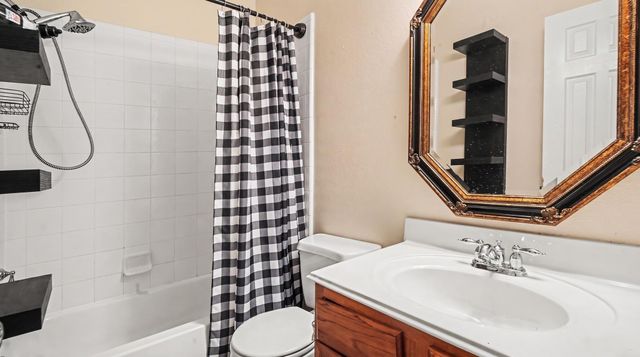 8330 Rusty Blackhaw Lane, Baytown, TX 77523