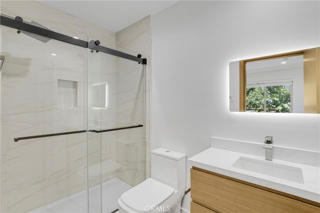 4851 Woodman Avenue, Sherman Oaks, CA 91423
