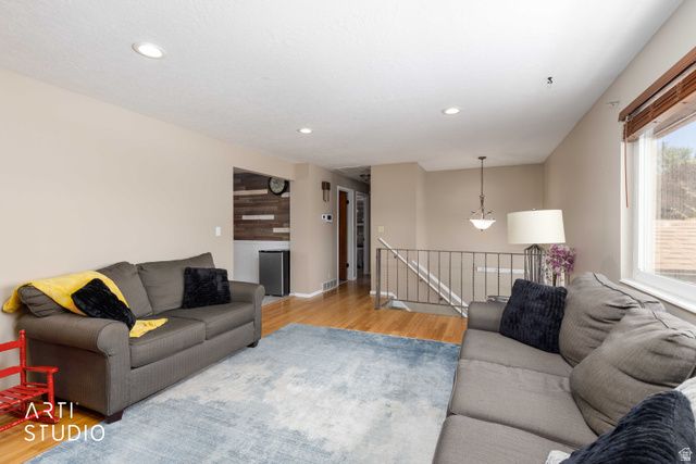 1131 N 575 W, Clinton, UT 84015