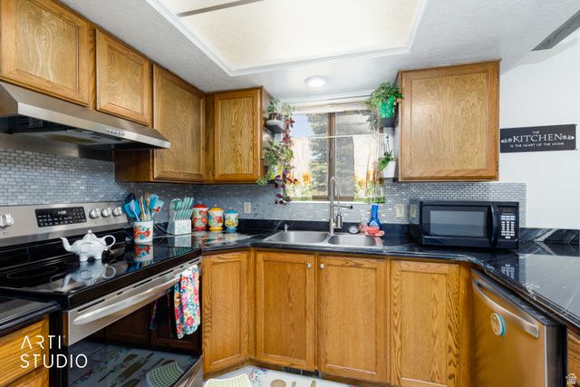 1131 N 575 W, Clinton, UT 84015