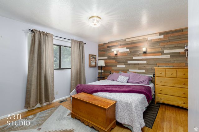 1131 N 575 W, Clinton, UT 84015
