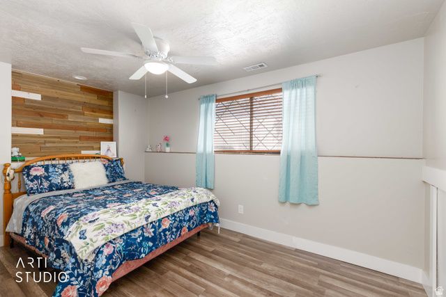 1131 N 575 W, Clinton, UT 84015