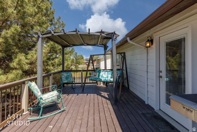 1131 N 575 W, Clinton, UT 84015