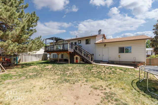 1131 N 575 W, Clinton, UT 84015