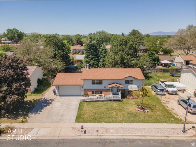 1131 N 575 W, Clinton, UT 84015