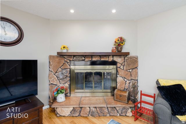 1131 N 575 W, Clinton, UT 84015