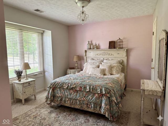 17934 Village Way N, Noblesville, IN 46062