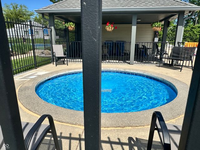 17934 Village Way N, Noblesville, IN 46062