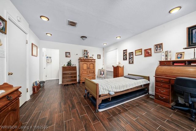 6419 Old Greenwood Road, Fort Smith, AR 72903