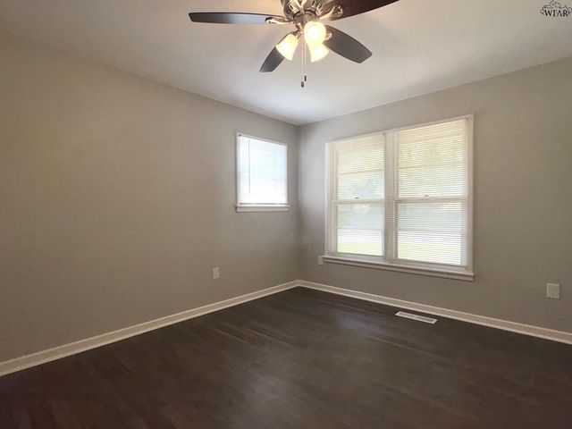 721 MAPLE STREET, Burkburnett, TX 76354