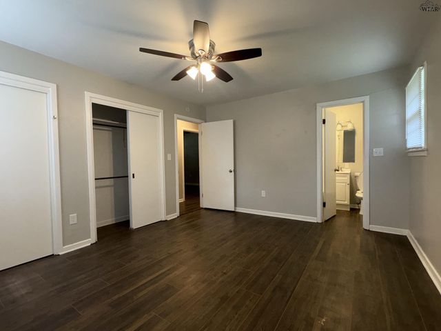 721 MAPLE STREET, Burkburnett, TX 76354