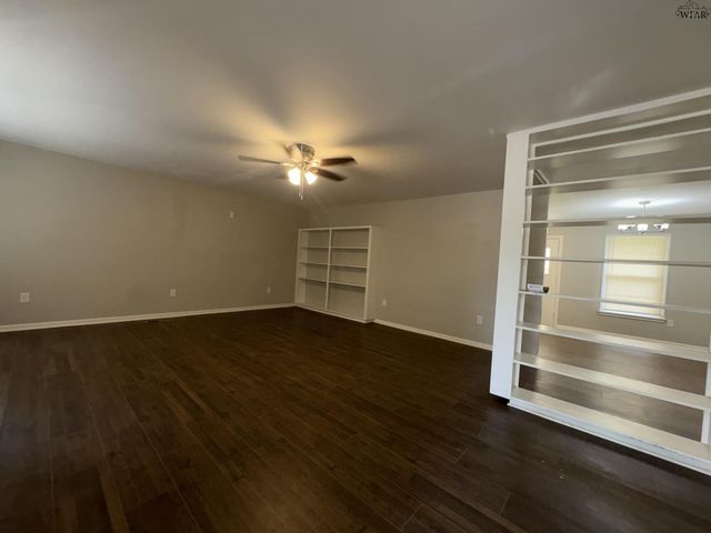 721 MAPLE STREET, Burkburnett, TX 76354