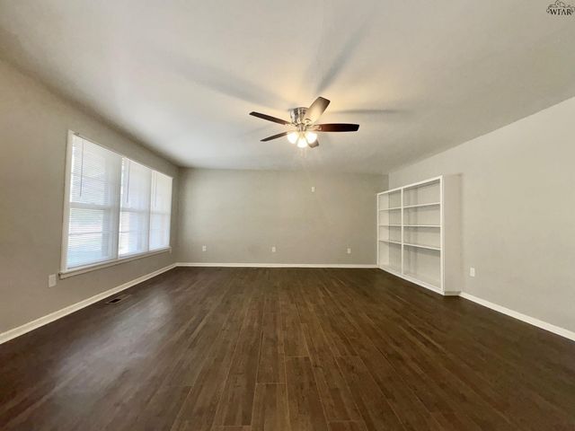 721 MAPLE STREET, Burkburnett, TX 76354