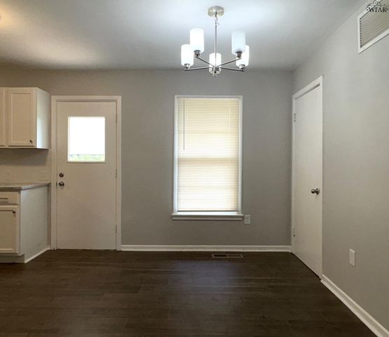 721 MAPLE STREET, Burkburnett, TX 76354