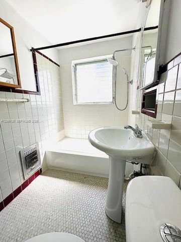 821 W 39th Street 2, Miami Beach, FL 33140
