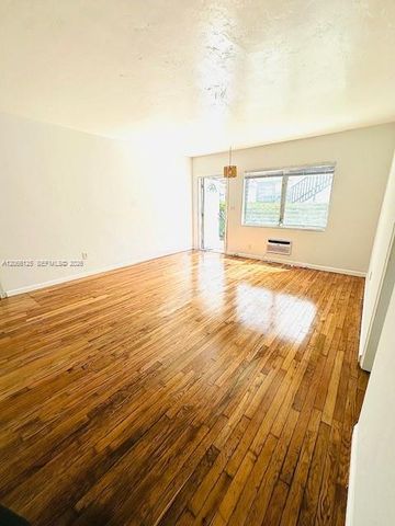 821 W 39th Street 2, Miami Beach, FL 33140