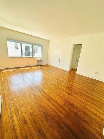 821 W 39th Street 2, Miami Beach, FL 33140