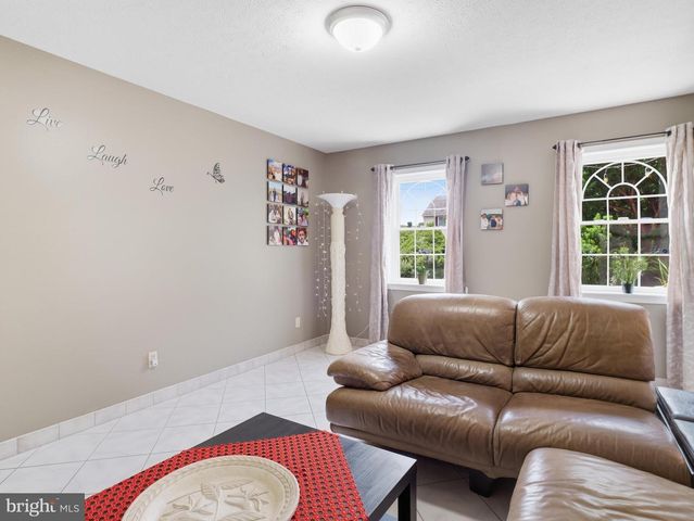 3526 TURNBERRY DRIVE, Chambersburg, PA 17202