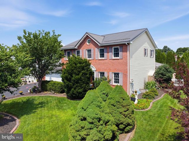 3526 TURNBERRY DRIVE, Chambersburg, PA 17202