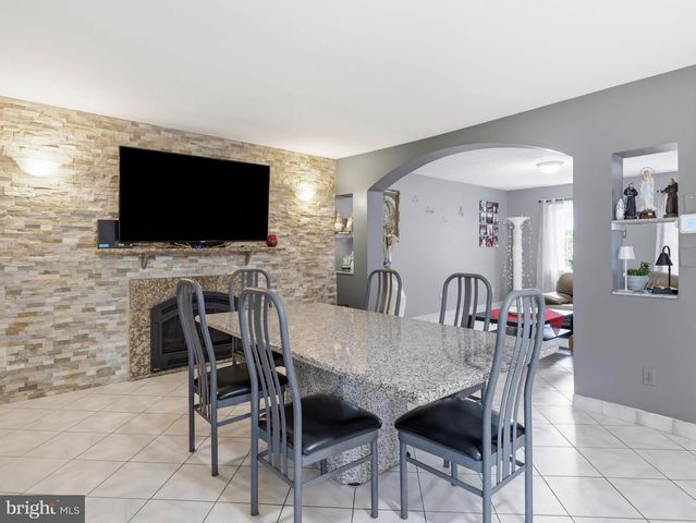 3526 TURNBERRY DRIVE, Chambersburg, PA 17202