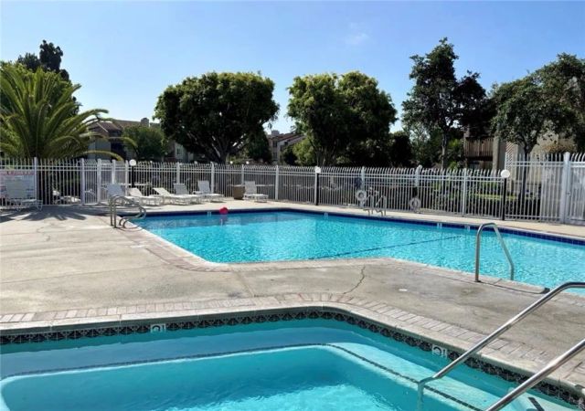 4791 Lago Drive 304, Huntington Beach, CA 92649