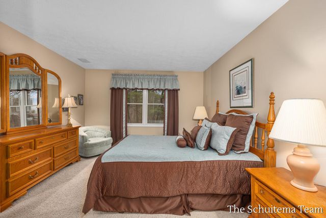 2614 Rolling Ridge Lane, Grand Rapids, MI 49534