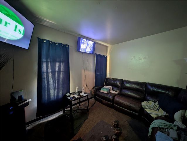 550 W 17TH Street, Erie, PA 16502