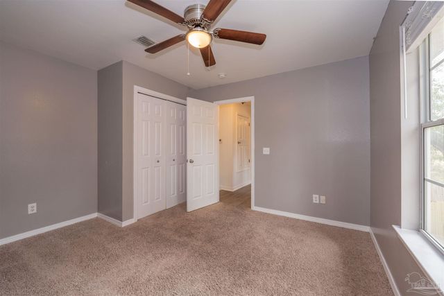 7060 Heather Oaks Dr, Pensacola, FL 32506