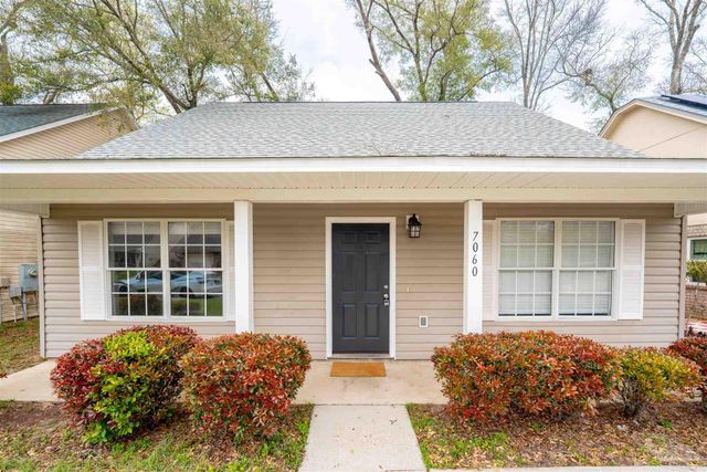 7060 Heather Oaks Dr, Pensacola, FL 32506