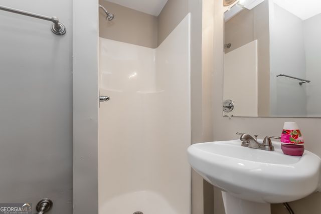 742 King Road, Jonesboro, GA 30236