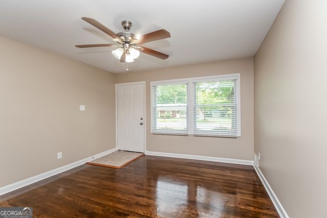 742 King Road, Jonesboro, GA 30236