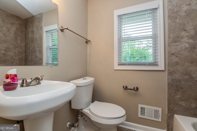 742 King Road, Jonesboro, GA 30236