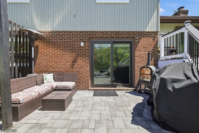 87 Readington Rd, Readington Twp., NJ 08889