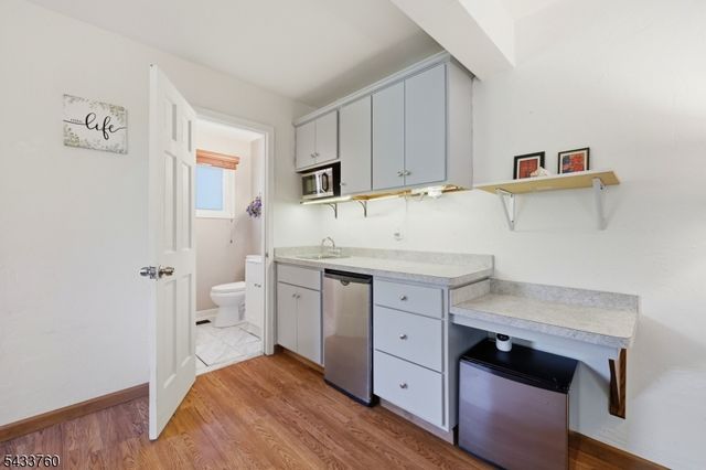 87 Readington Rd, Readington Twp., NJ 08889