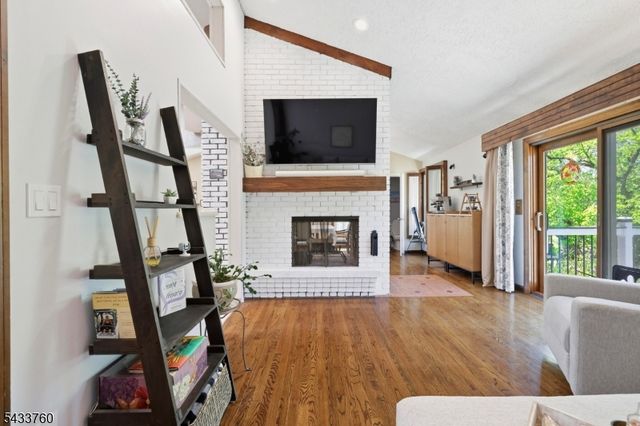 87 Readington Rd, Readington Twp., NJ 08889