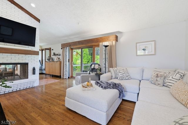 87 Readington Rd, Readington Twp., NJ 08889