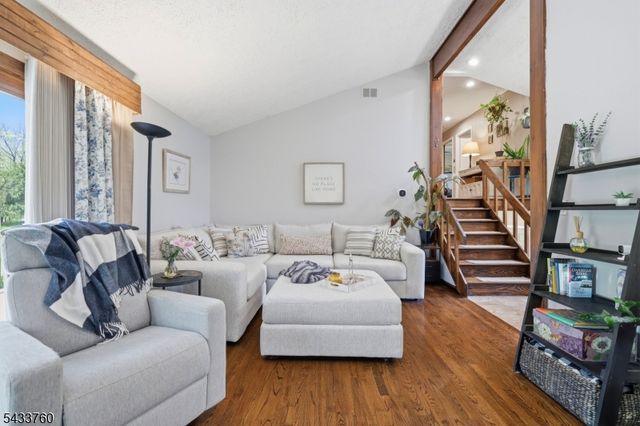87 Readington Rd, Readington Twp., NJ 08889