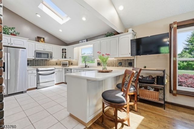 87 Readington Rd, Readington Twp., NJ 08889